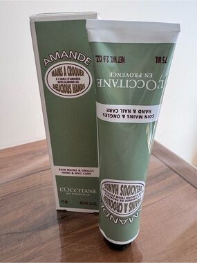 L'OCCITANE Amande Hand & Nail Cream - Green